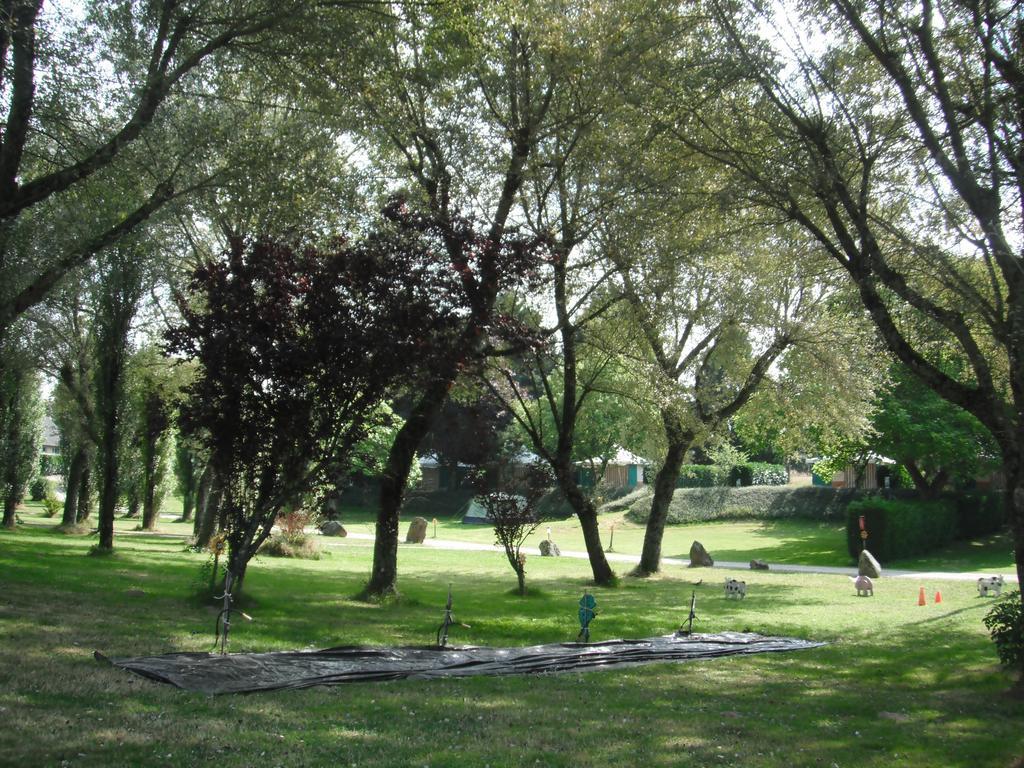 Camping Les Tournesols Sillé-le-Guillaume エクステリア 写真