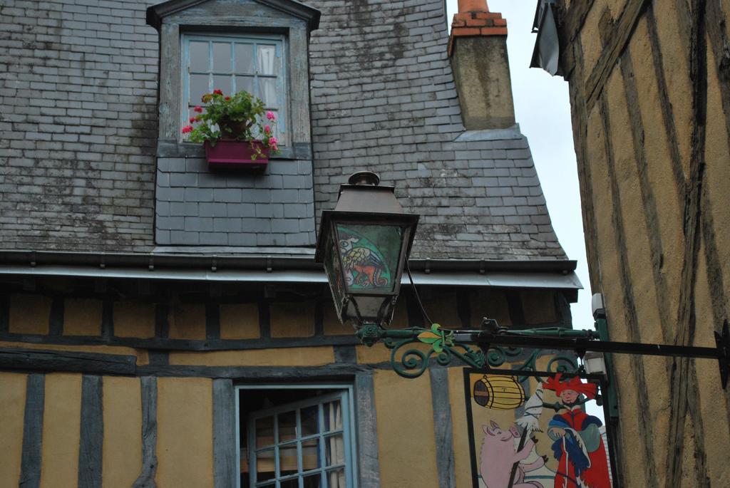 Camping Les Tournesols Sillé-le-Guillaume エクステリア 写真