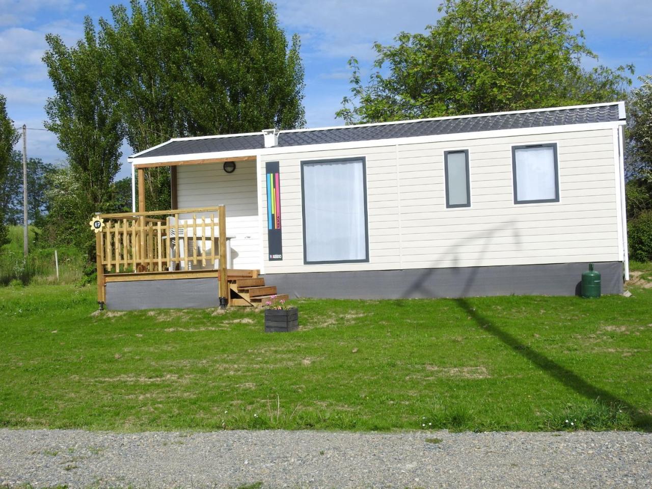 Camping Les Tournesols Sillé-le-Guillaume エクステリア 写真