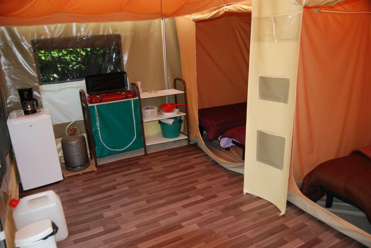 Camping Les Tournesols Sillé-le-Guillaume エクステリア 写真